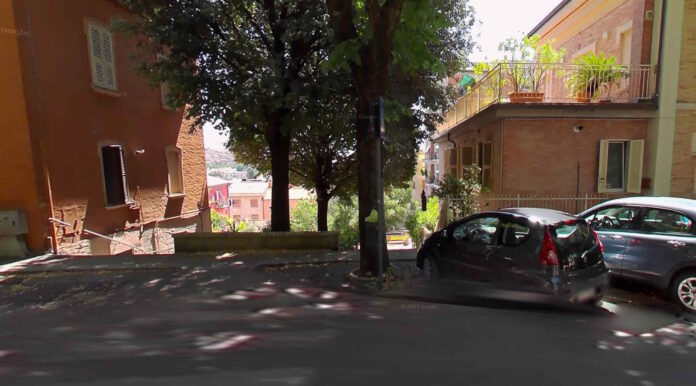 Macerata - Un anno senza scale tra Via Carradori e Via Ettore Ricci. La Risposta dell'Amministrazione